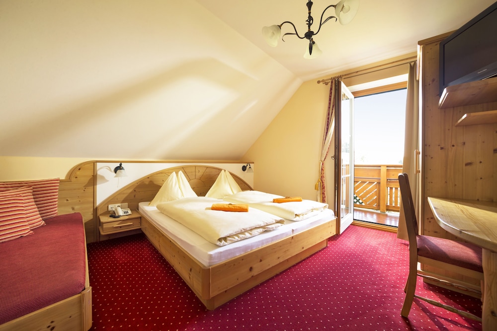 Standard Double Room photo 3