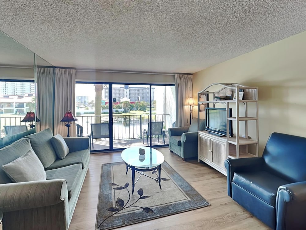 Condo, Multiple Beds, Balcony, Golf View (Villa 117 - No Pets)
