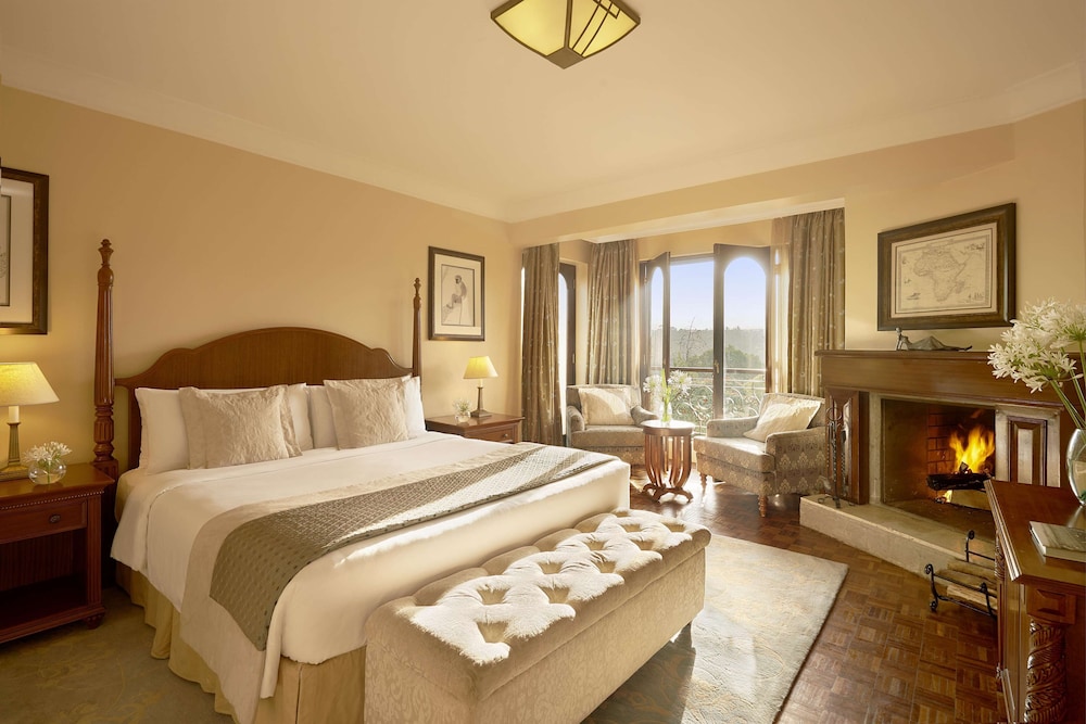 Deluxe Room, 1 Queen Bed - Photo 3