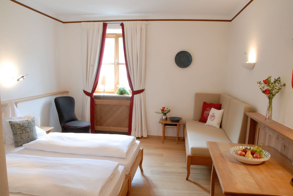 Comfort Double Room, 1 King Bed with Sofa bed photo 2