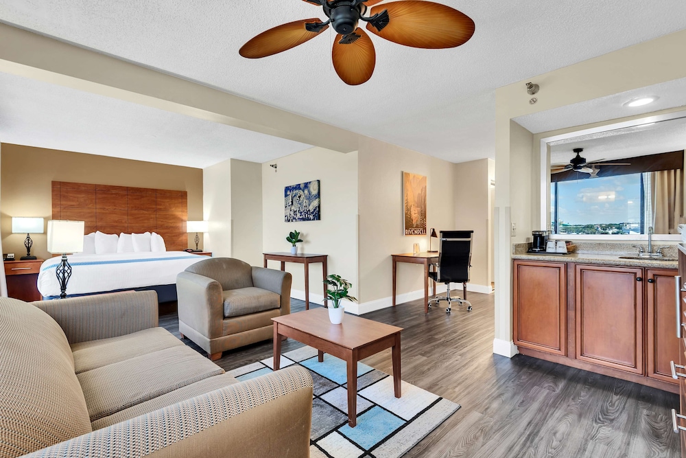 Standard Room, 2 Double Beds, Non Smoking, Refrigerator & Microwave (View)