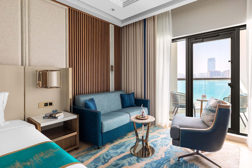 Luxury Palm Sea View Room King Bed with Sofa Bed