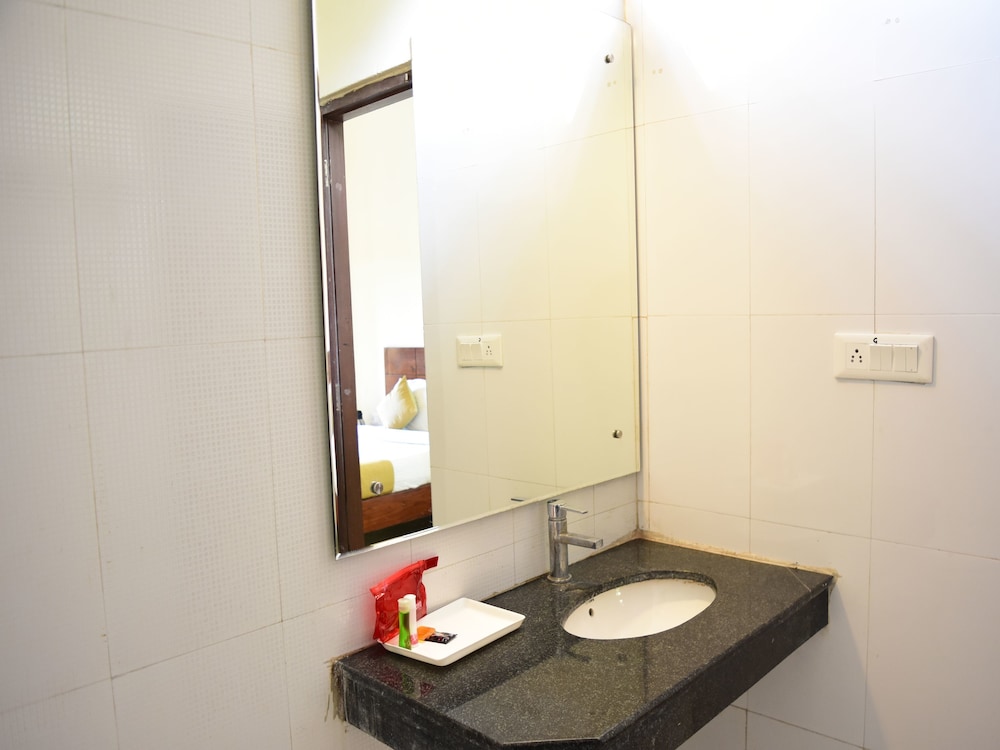 Standard Double Or Twin Room photo 2