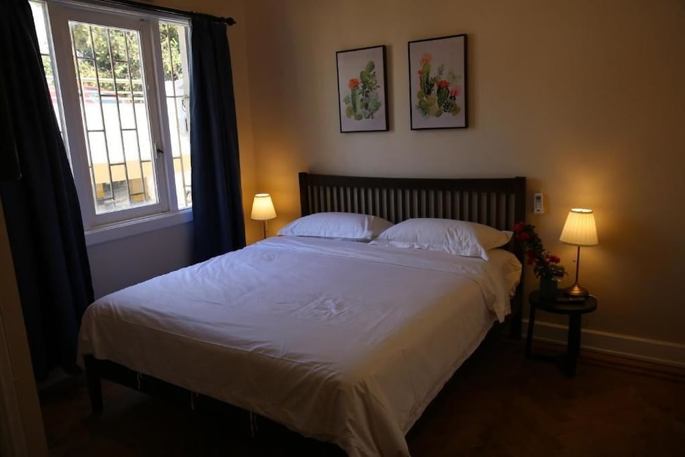 Deluxe Room, 1 King Bed, Non Smoking