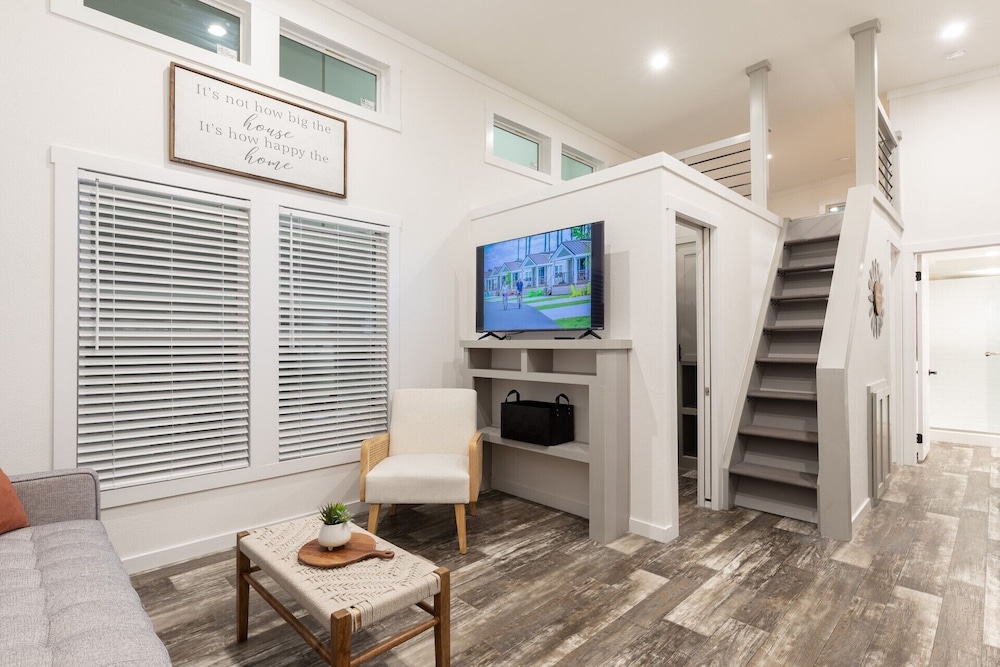 Deluxe Cottage