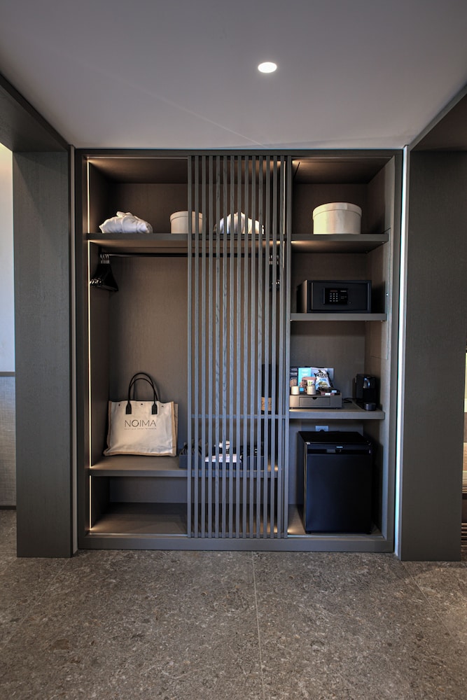 Superior Suite, Sea View - Photo 9