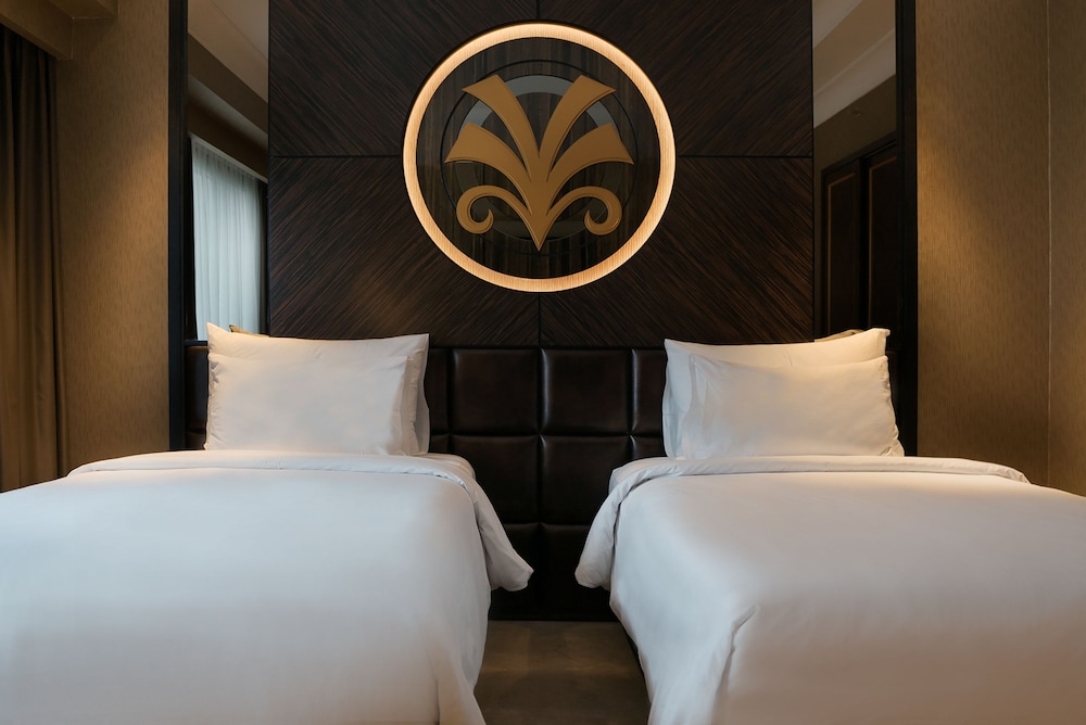 Premier Twin Room photo 3
