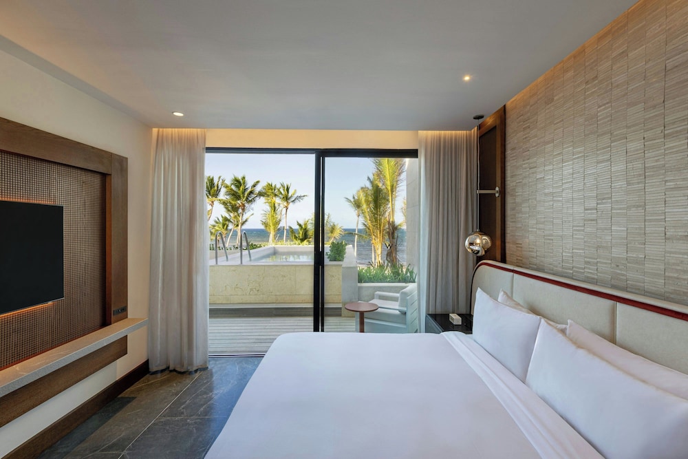 Suite, 2 Bedrooms, Private Pool, Oceanfront (Oasis, All-Incl. Adults Only) - Photo 1