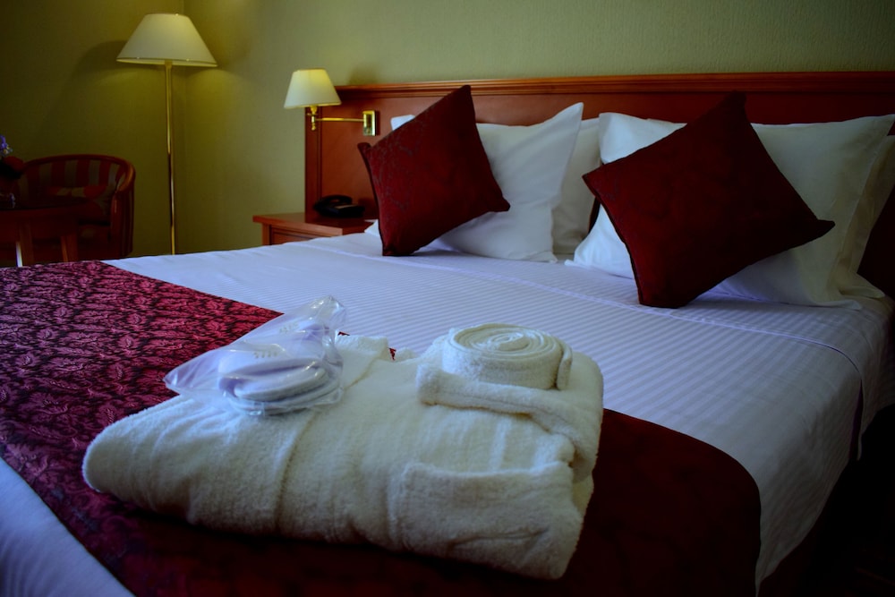 Executive Room - Photo 1