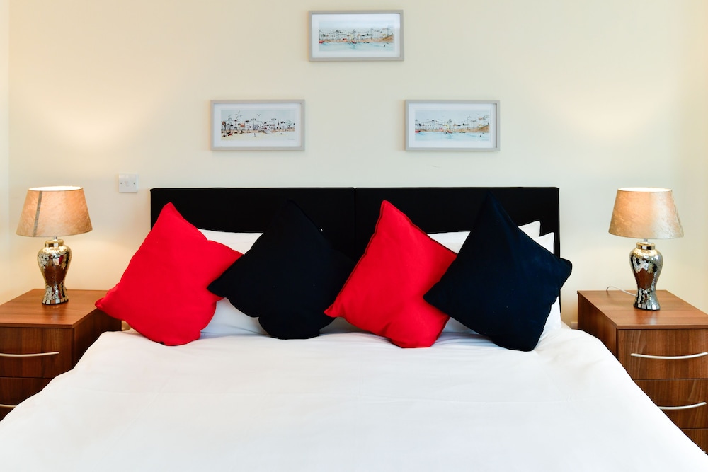 Luxury Apartment photo 2