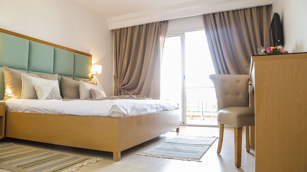 Double or Twin Room - Photo 1