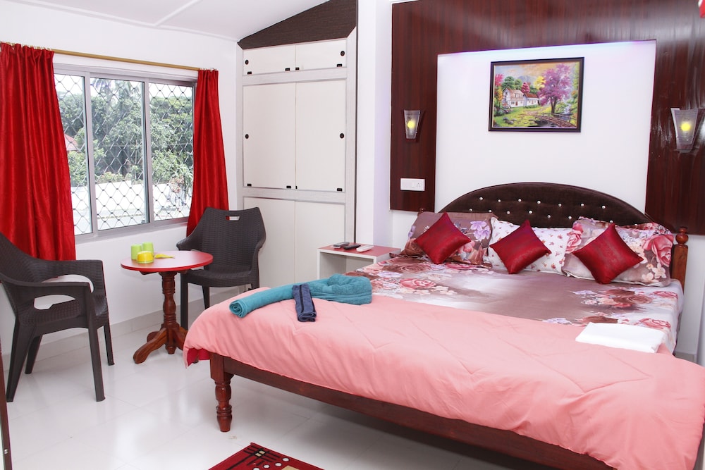 Rose-Triple bed room deluxe