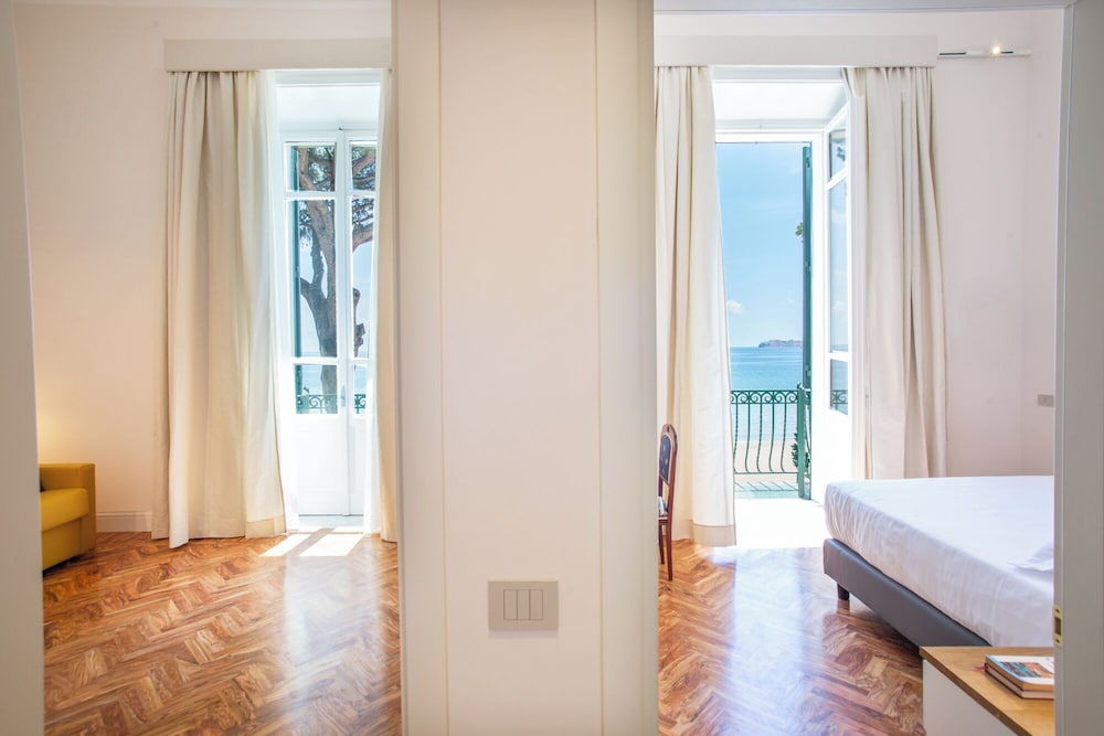 Panoramic Suite, Balcony, Sea View