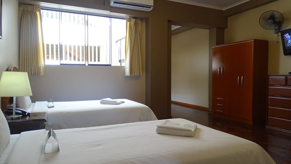Suite Quadruple Room, 2 Bedrooms, 2 Bathrooms photo 3