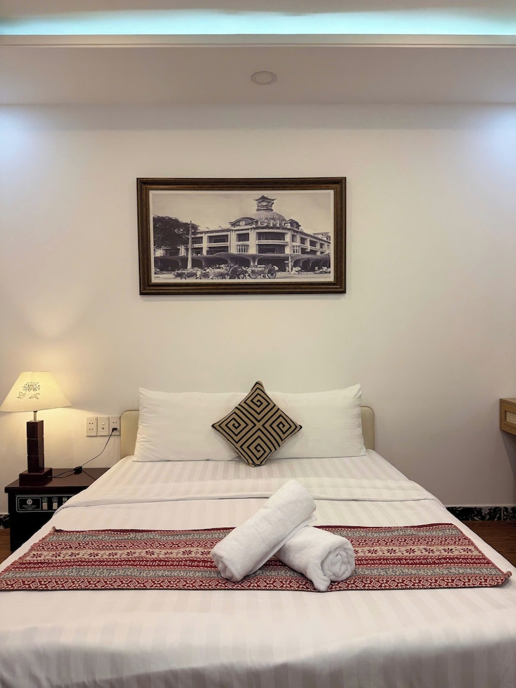 Deluxe Double Room, Balcony, City View