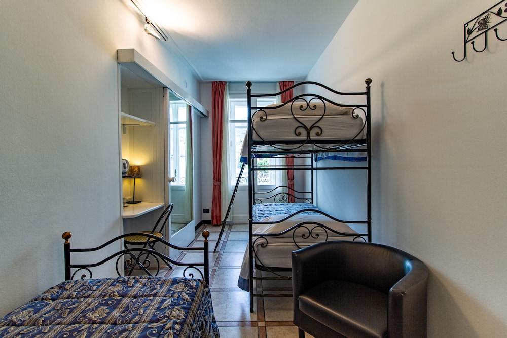 Economy Triple Room, Shared Bathroom, Annex Building photo 1