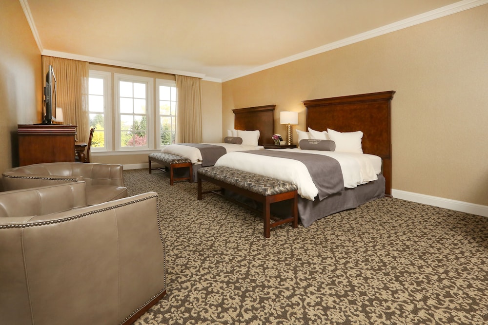 Luxury Room, 2 Queen Beds - Photo 3