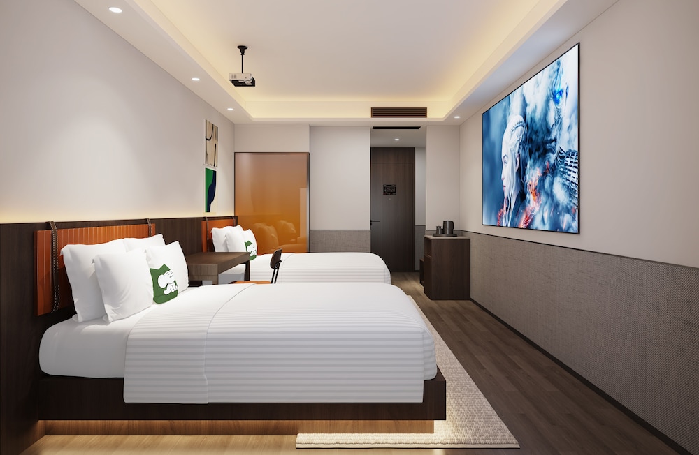 Basic Twin Room, City View