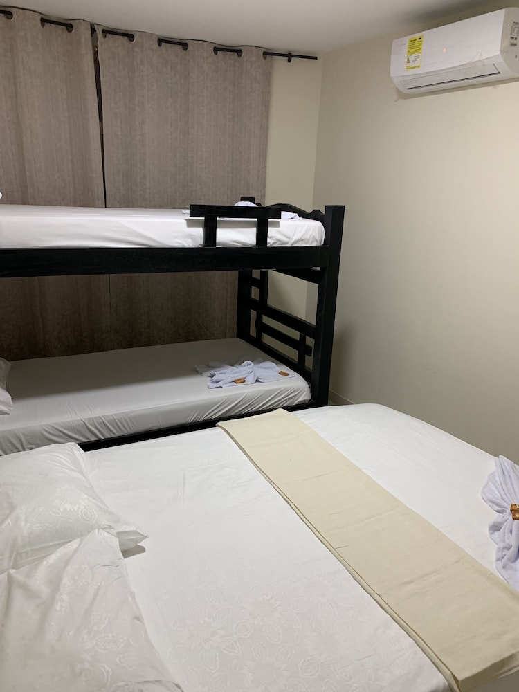 Quadruple Room (202)