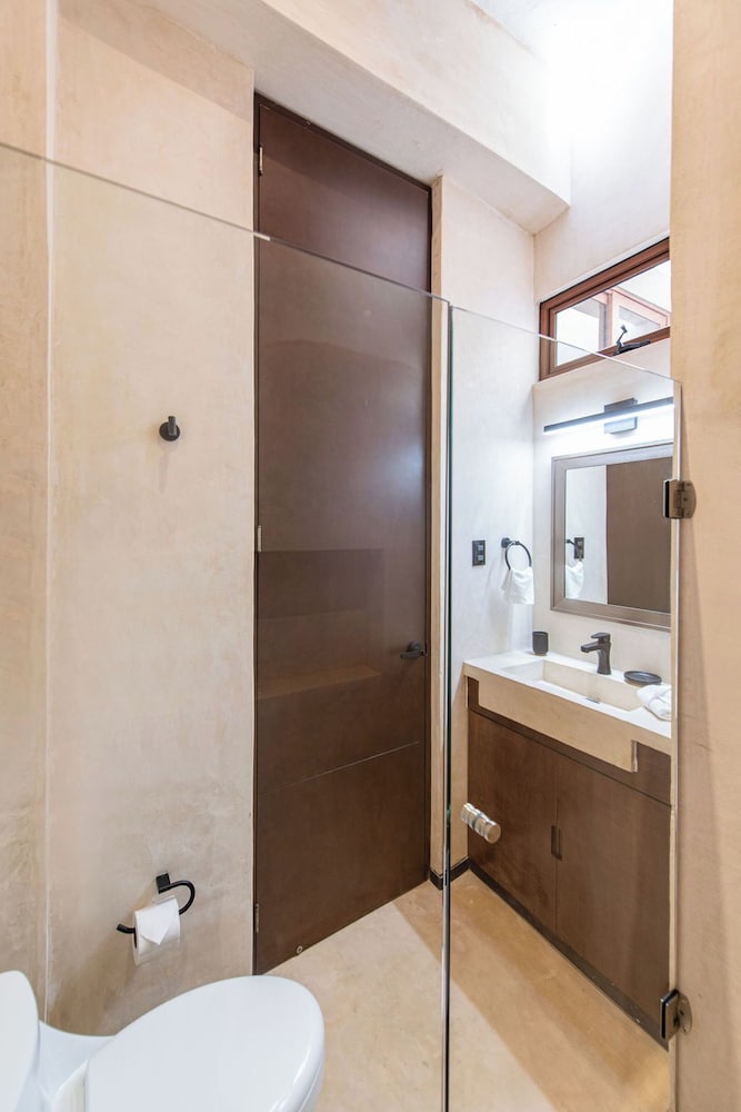 Premium House photo 2