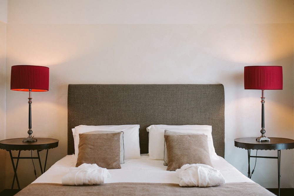 Superior Double Room, Balcony - Photo 8