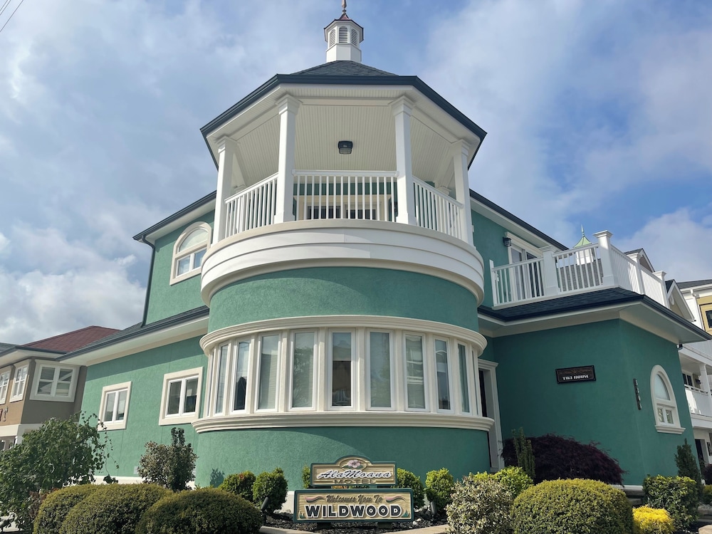 Superior House photo 1