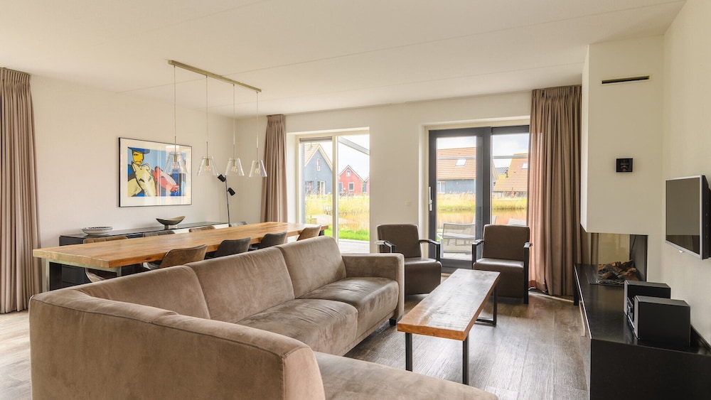 Villa (Watervilla Snoek) photo 1