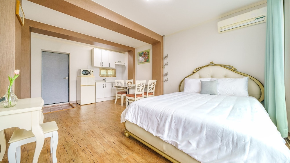 Basic Room, 1 Bedroom (Jinjubit(river view)) - Photo 3