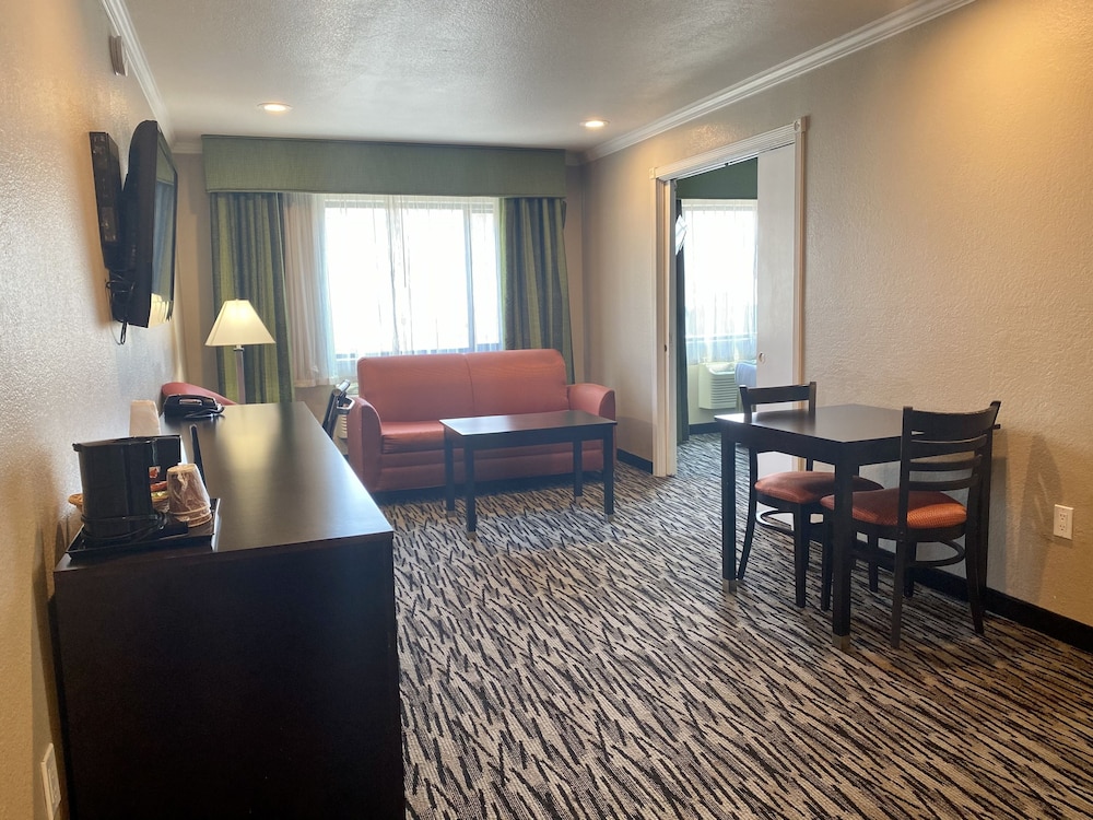 Family Studio Suite, 1 Bedroom photo 1