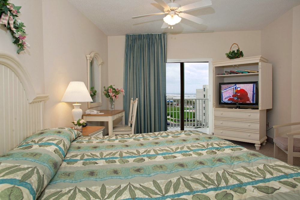 Family Townhome, 2 Bedrooms, Partial Ocean View (G2) photo 1