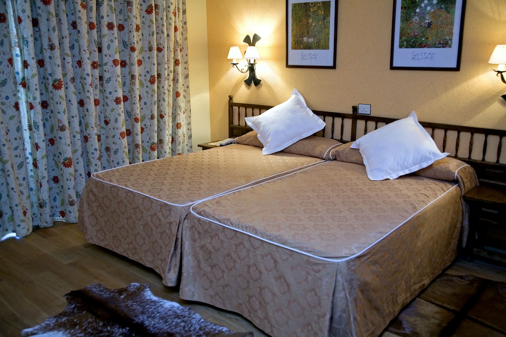 Standard Double Room Single Use photo 2