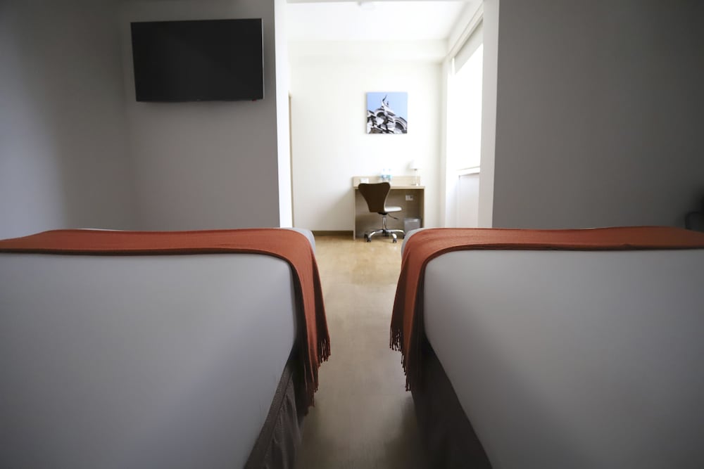 Traditional Room, 2 Twin Beds - Photo 7