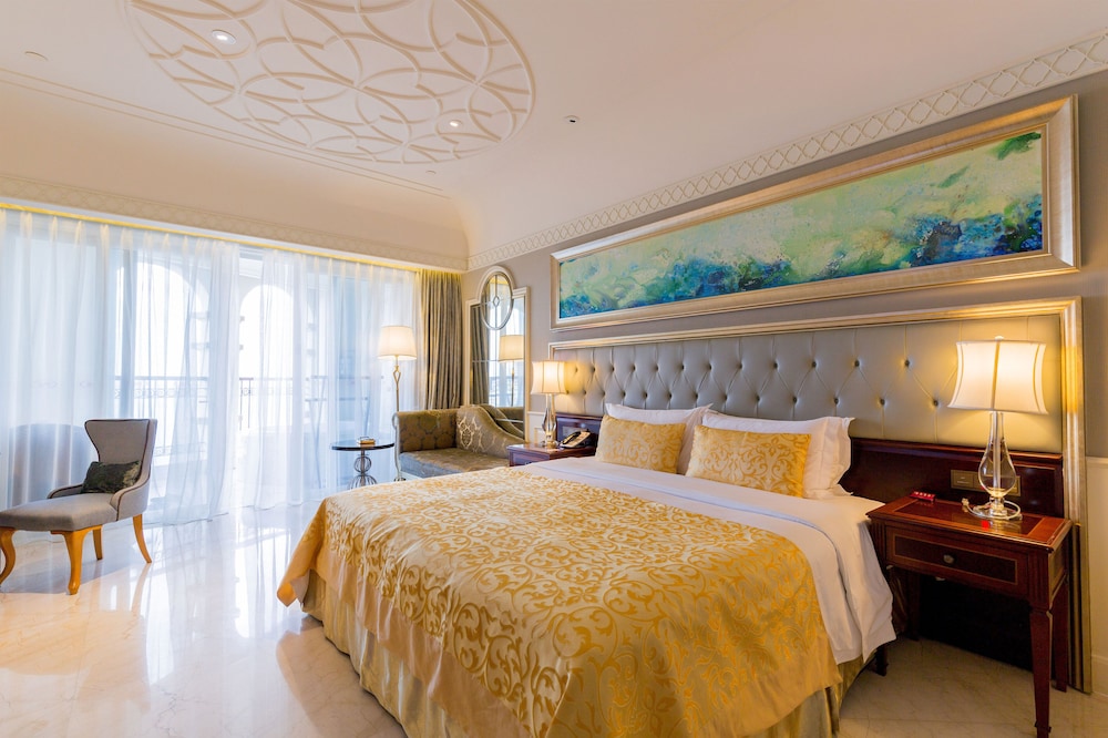 Standard Room (Upgraded) - Photo 5