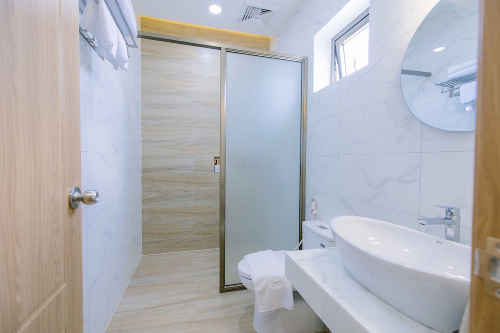 Double Room - Photo 8