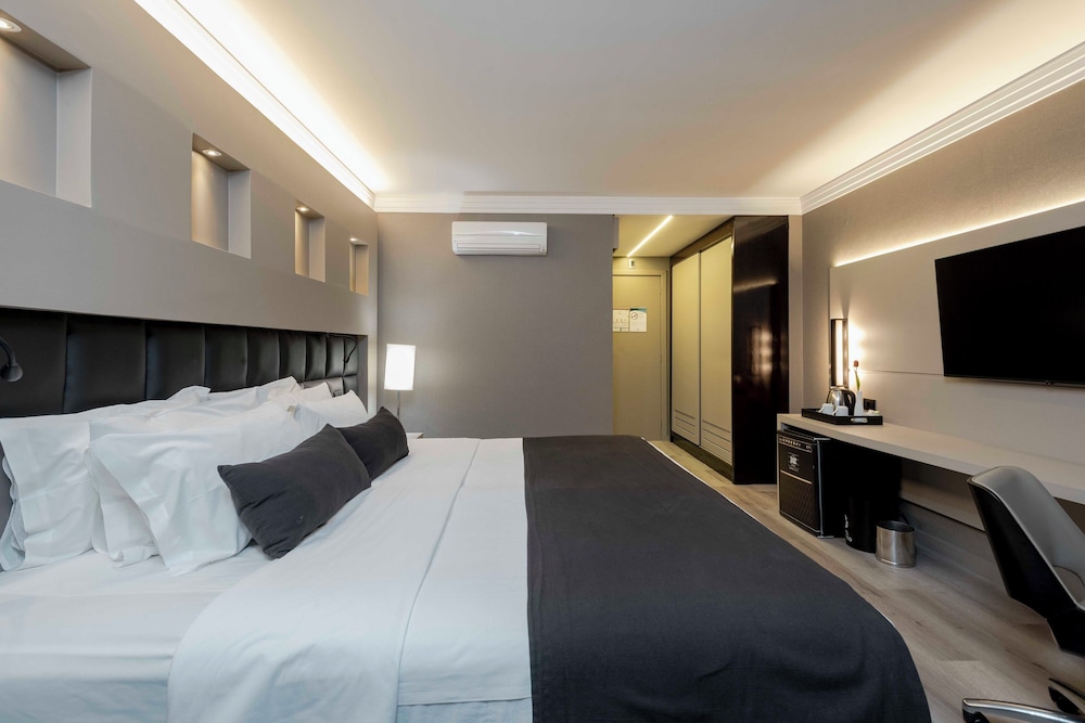 Premium Room - Photo 5