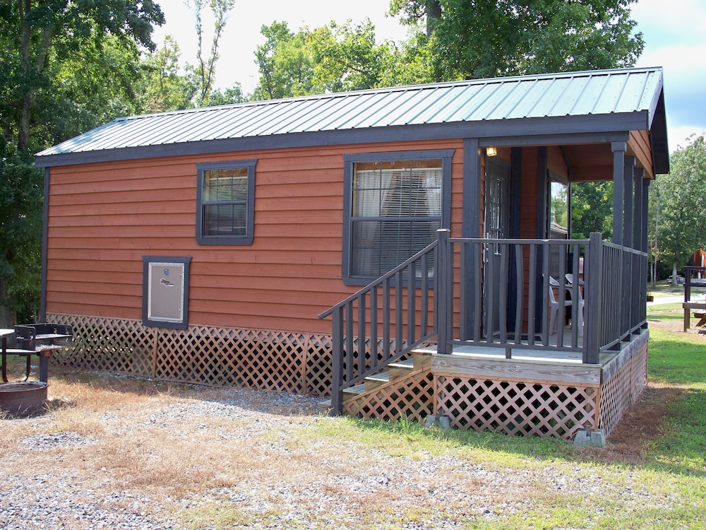 Cabin, 1 Bedroom (Pets OK, Linens not included) photo 2