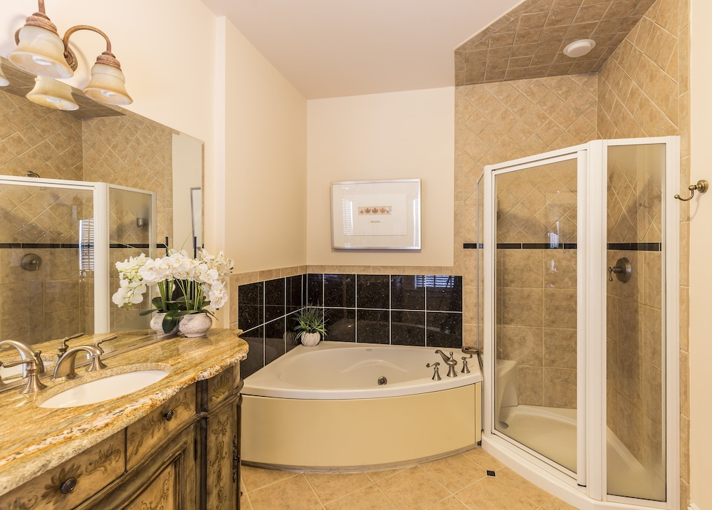 Double Room, Ensuite (The Warren) photo 2