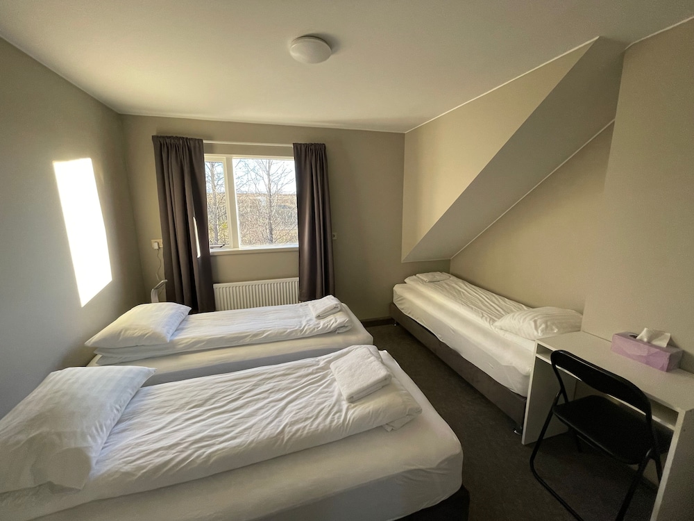 Standard Triple Room, Shared Bathroom photo 1