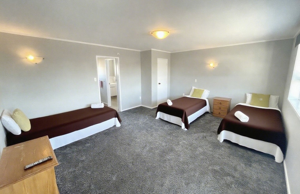 Superior Triple Room, Non Smoking, Air conditioning photo 1