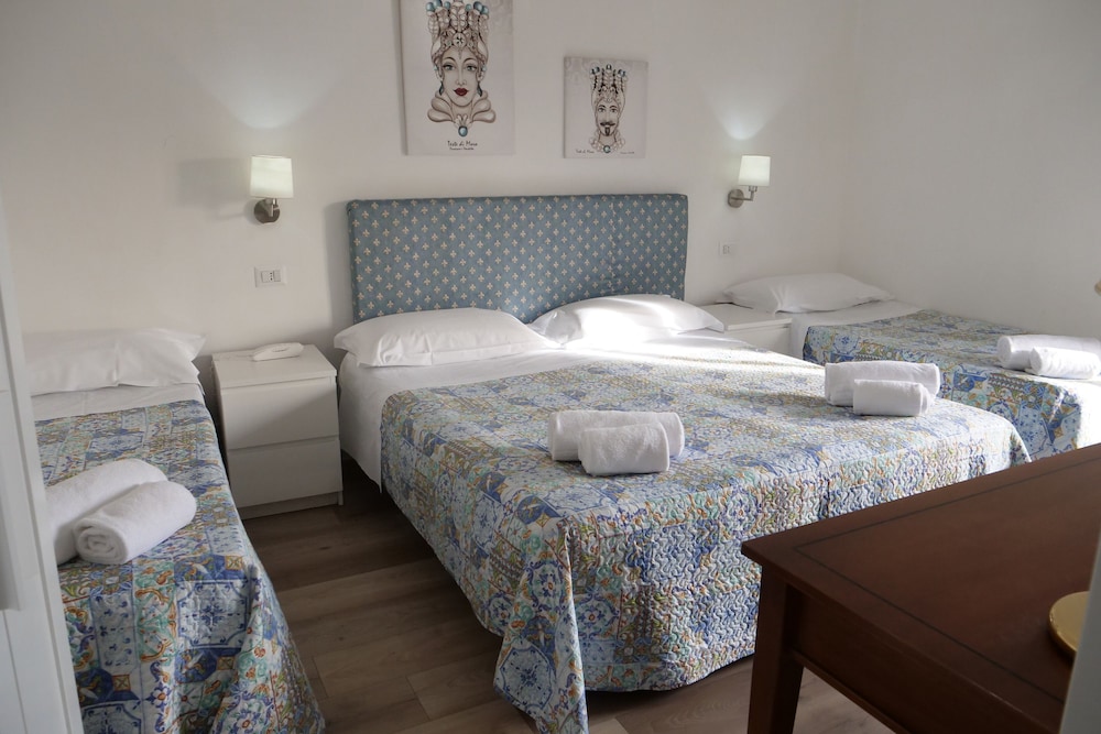 Quadrupla Vista Mare photo 1