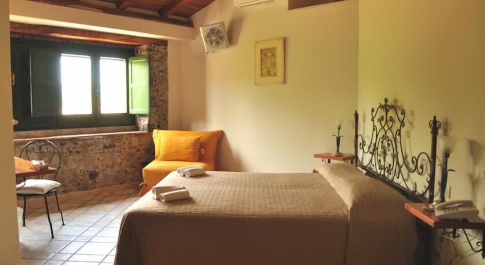 Superior Double Room, Garden View, Garden Area photo 2