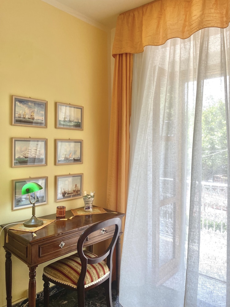 Superior Triple Room photo 3