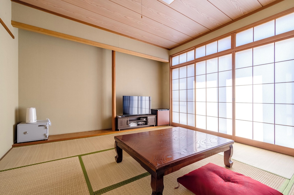 Japanese-Style Room for 4 Guests, Non-Smoking photo 1