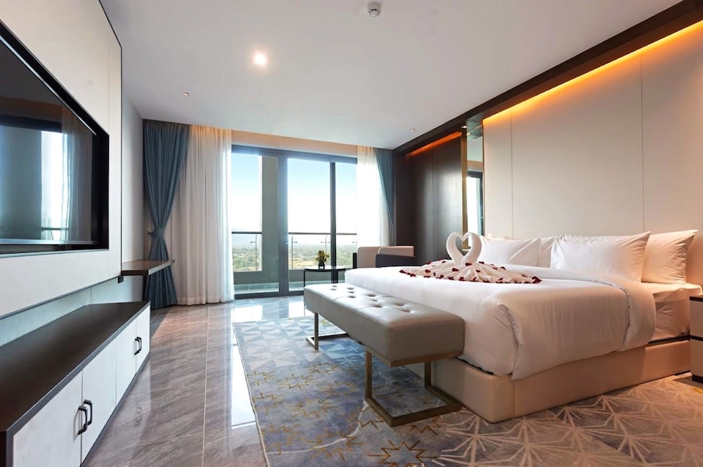 One bedroom suite - Photo 4