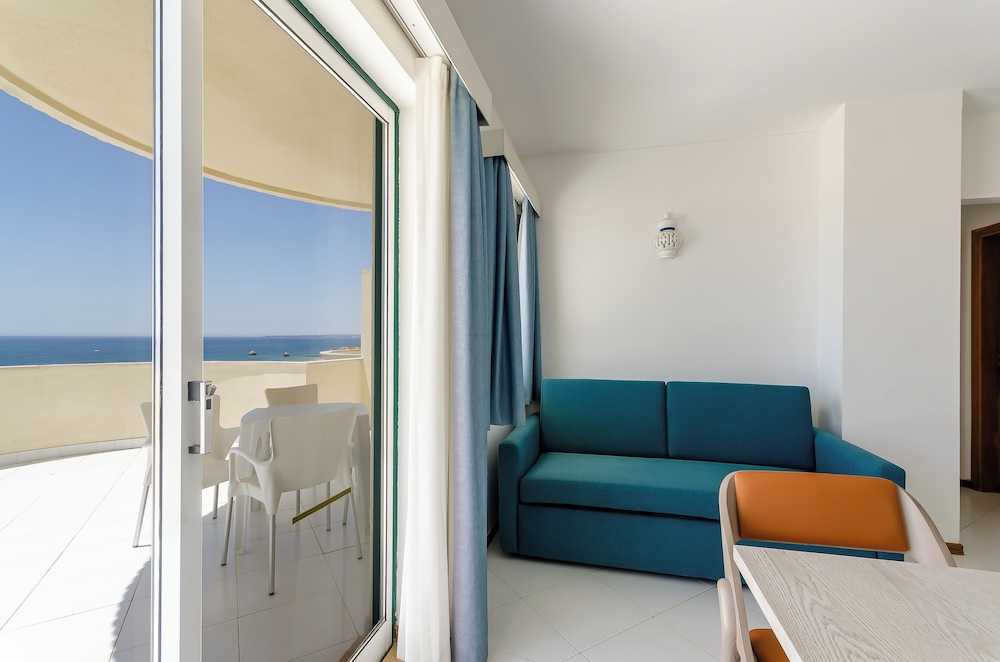 Apartment, 1 Bedroom, Sea View (Front) - Photo 11