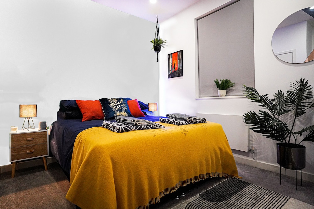 Luxury Apartment, Private Bathroom