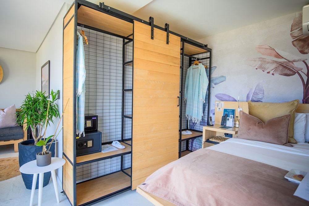 Luxury Room - Photo 5