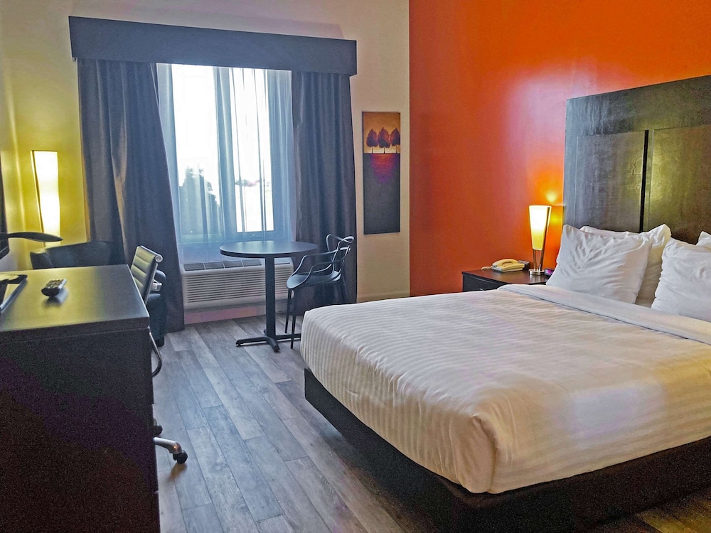 Standard Room, 1 Queen Bed, Non Smoking, Annex Building (MOTEL Building) - Photo 4