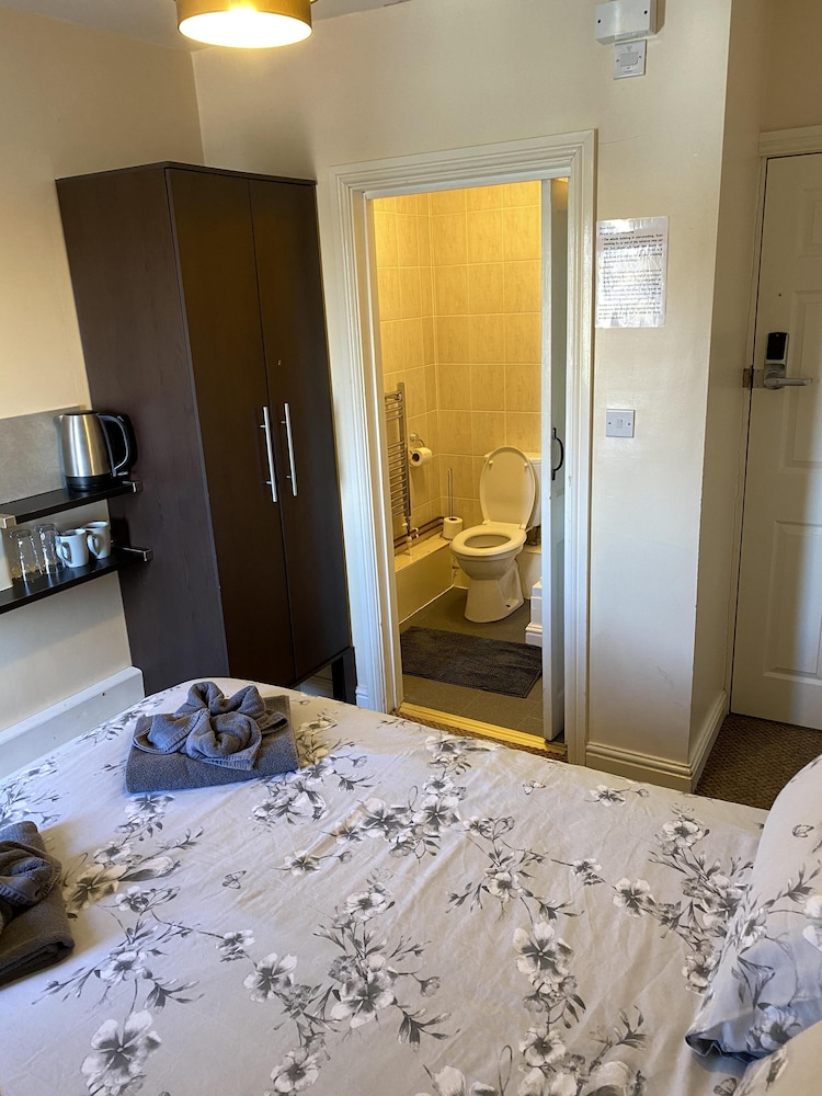 Comfort Double Room, Ensuite photo 3