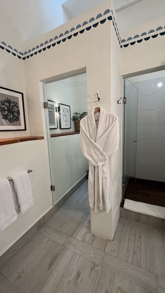 1 Suite Francisca with Fountain and Mountain View - Pet friendly photo 3